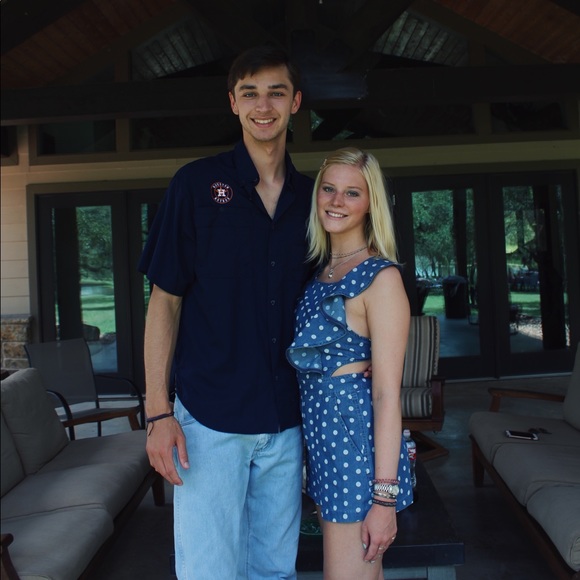 Meet your Posher, Isabelle - Picture 1 of 1